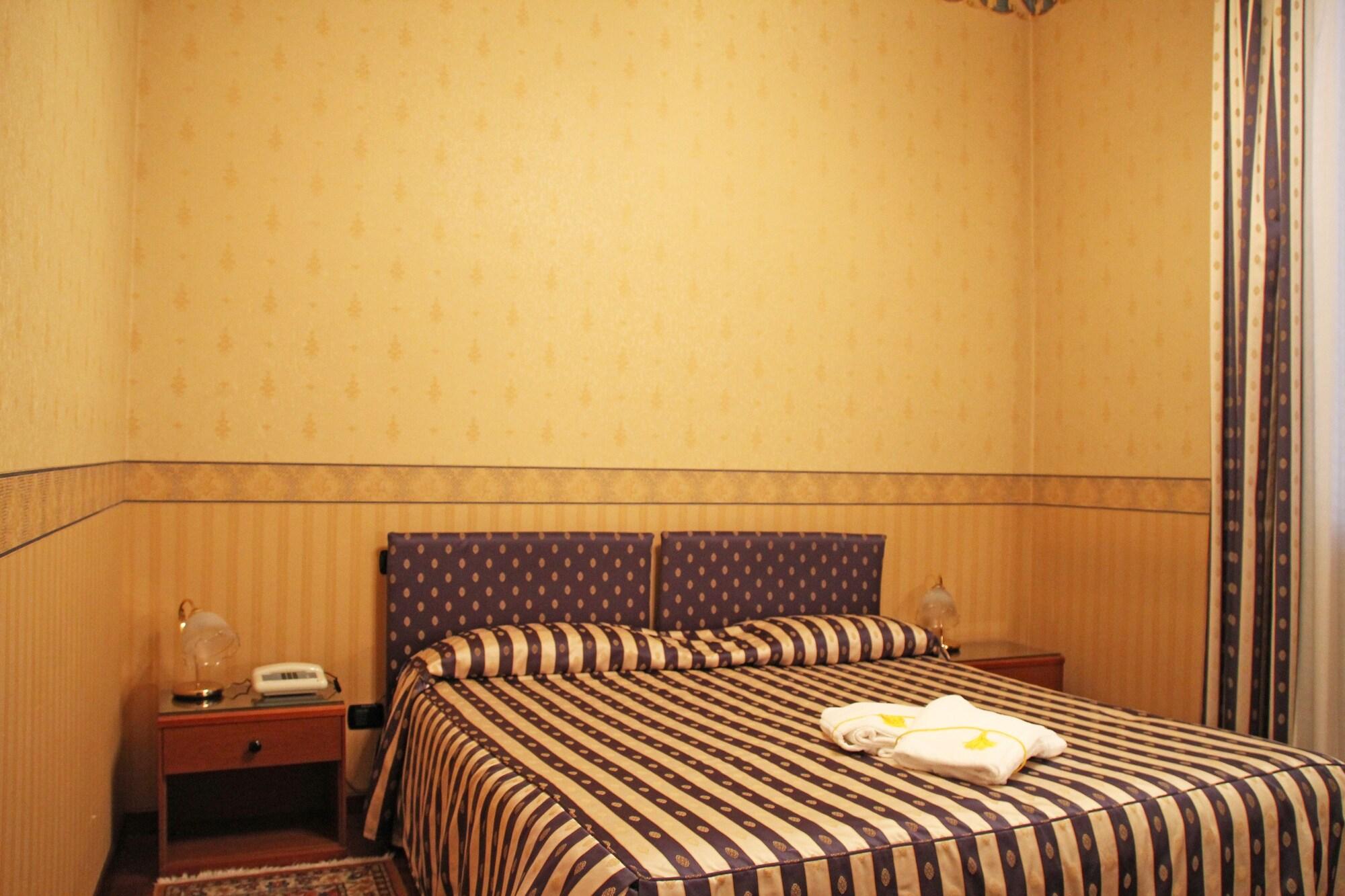 Albergo Ristorante Leon D'Oro Noventa di Piave Bagian luar foto