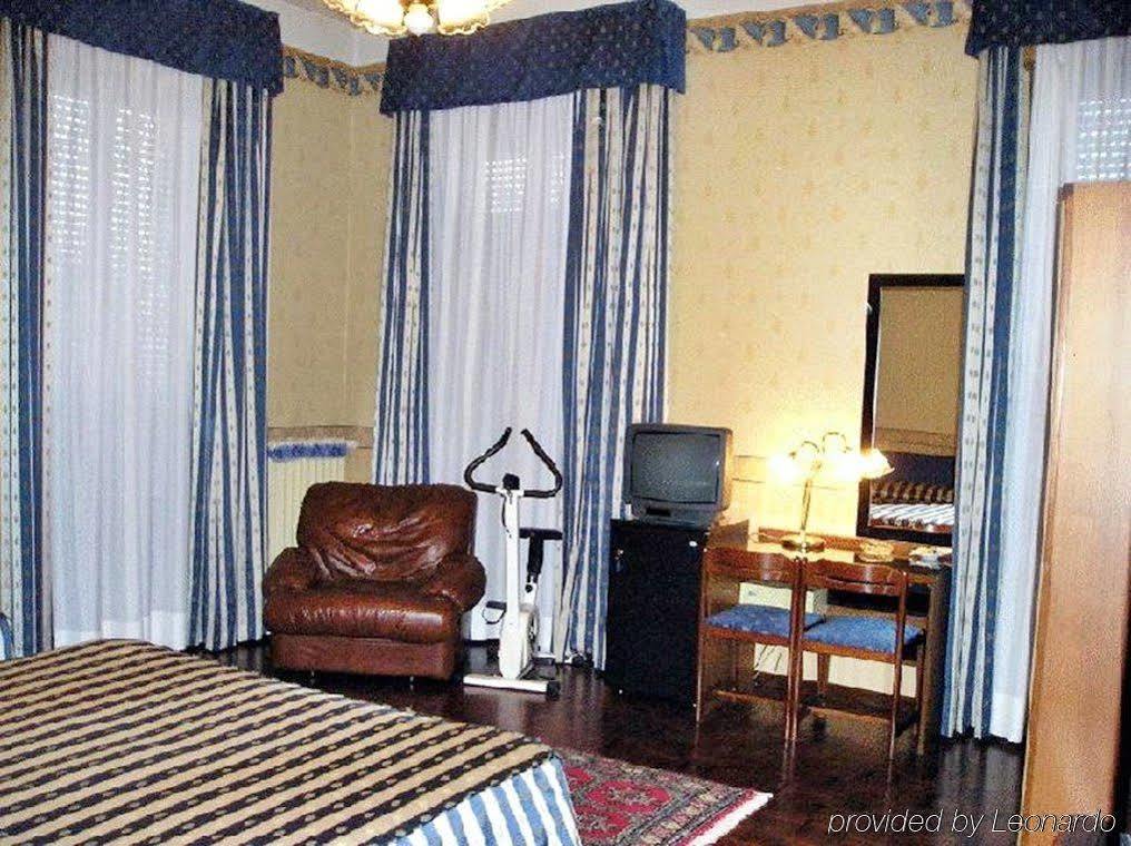 Albergo Ristorante Leon D'Oro Noventa di Piave Bagian luar foto