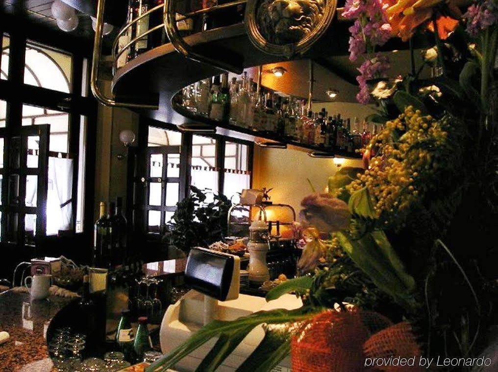 Albergo Ristorante Leon D'Oro Noventa di Piave Bagian luar foto
