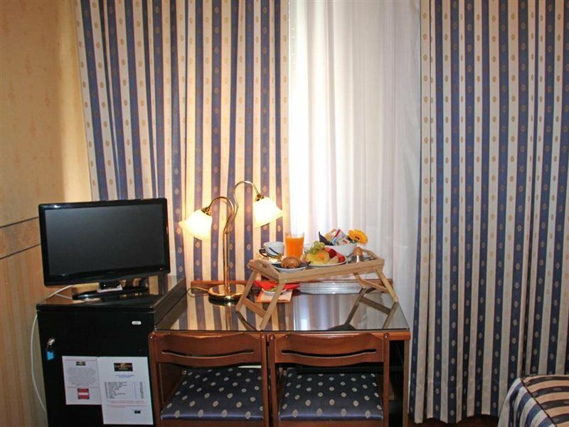 Albergo Ristorante Leon D'Oro Noventa di Piave Bagian luar foto